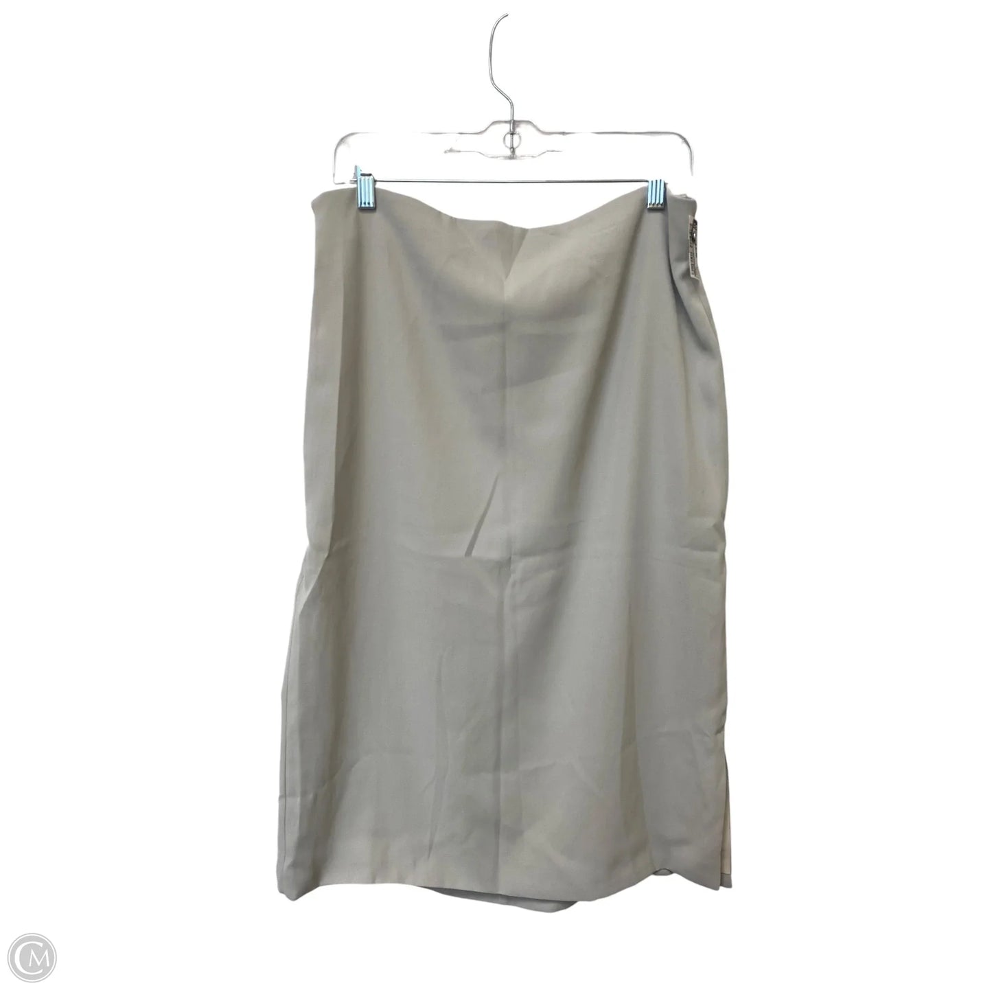 Skirt Midi By Clothes Mentor In Cream, Size: 10