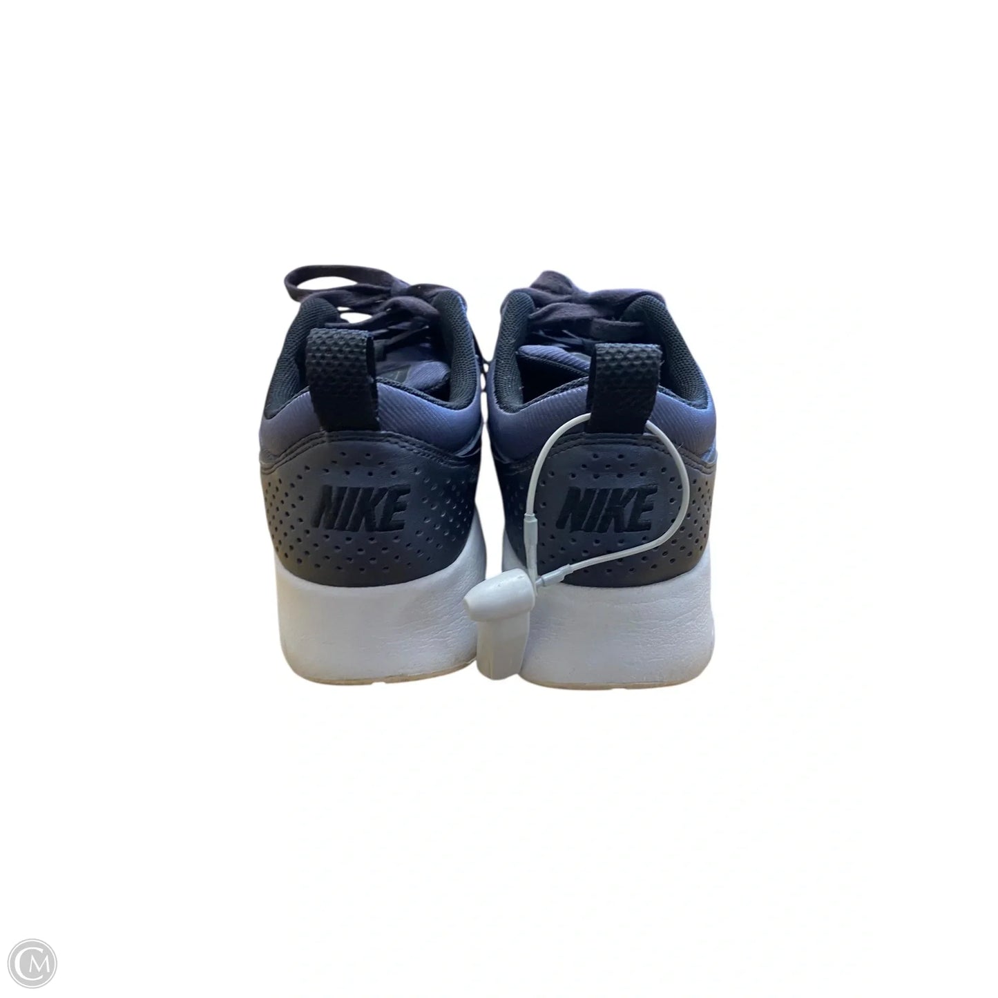 Shoes Sneakers By Nike In Grey, Size: 6
