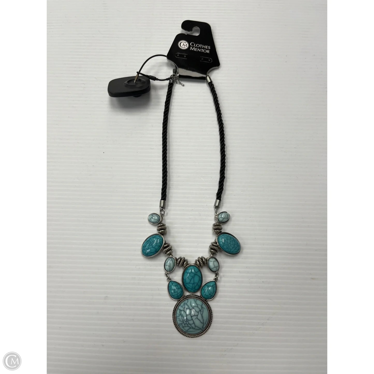 Necklace Statement By Avenue