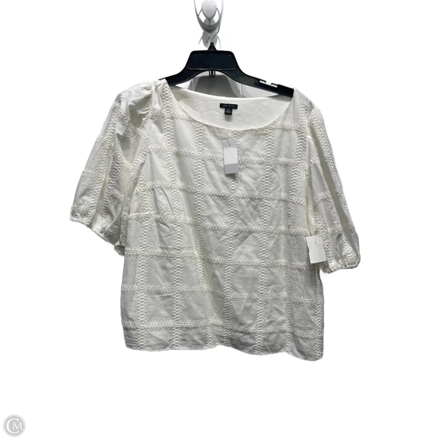Top Short Sleeve By Ann Taylor In White, Size: Xl