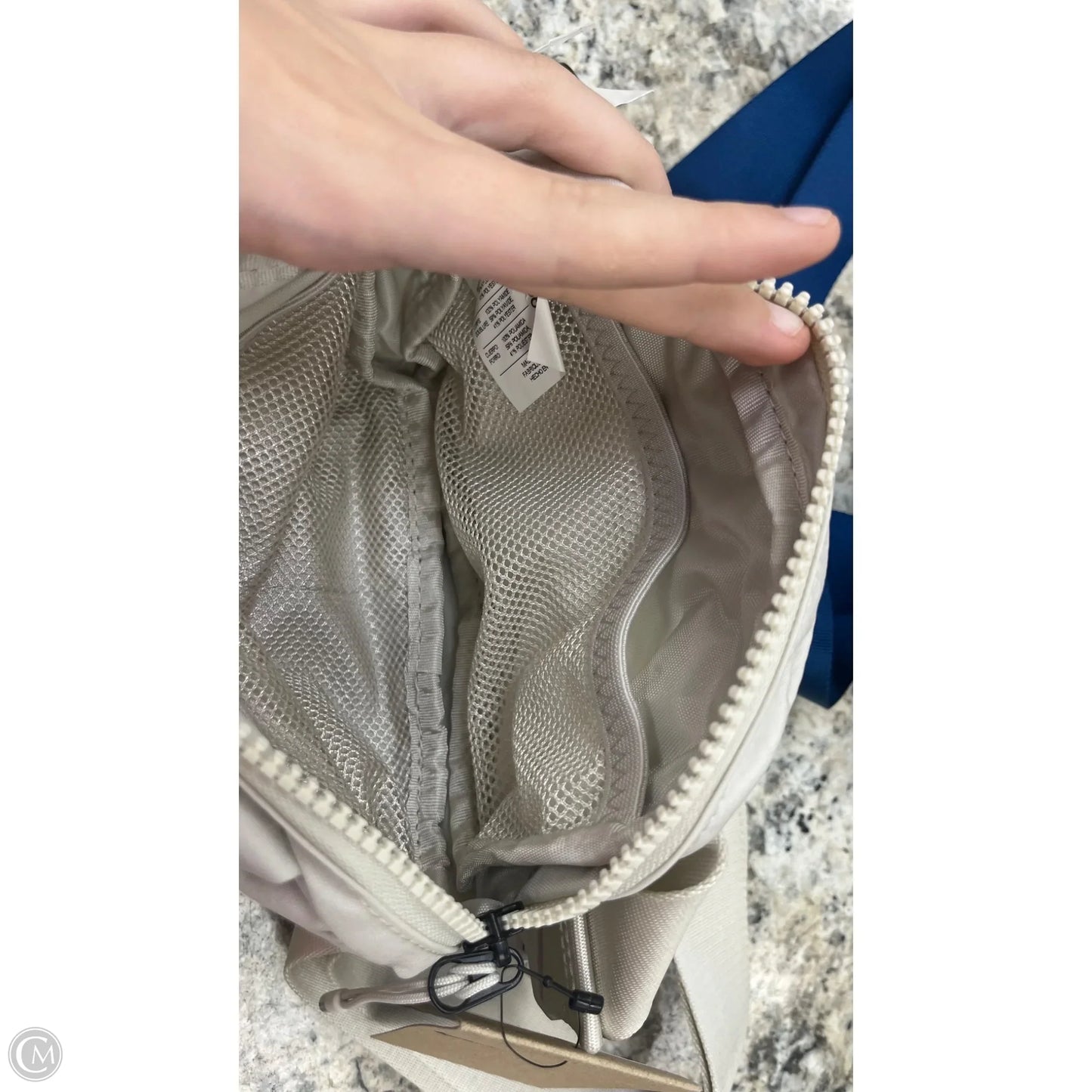 Belt Bag By Nike Apparel, Size: Small