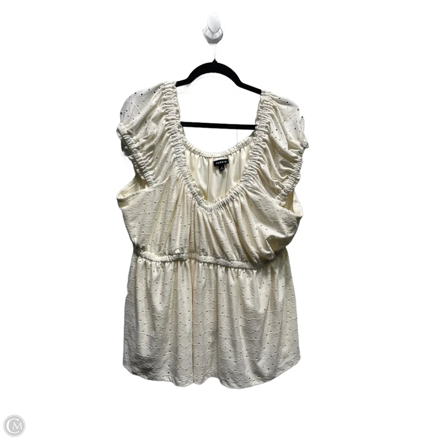 Top Short Sleeve By Torrid In Cream, Size: 3x