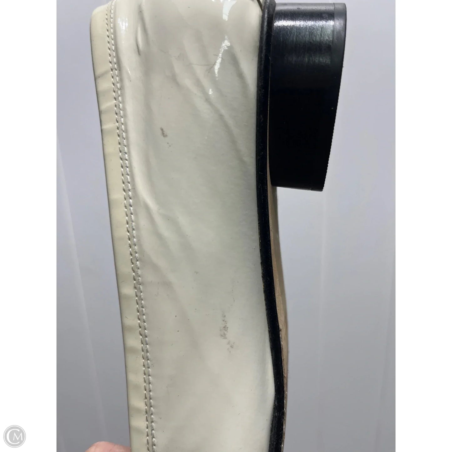 Shoes Designer By Stuart Weitzman In Cream, Size: 10