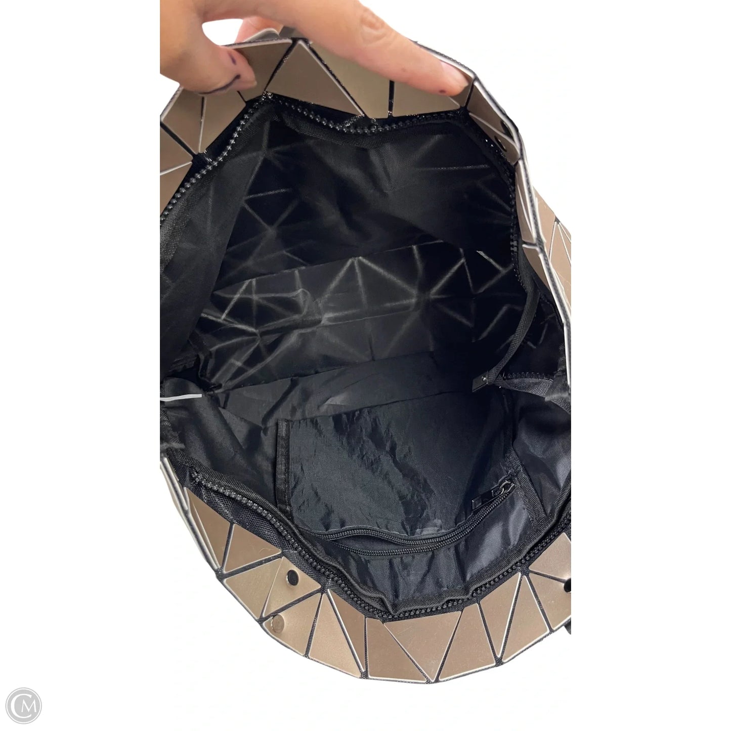 Tote By Clothes Mentor, Size: Medium