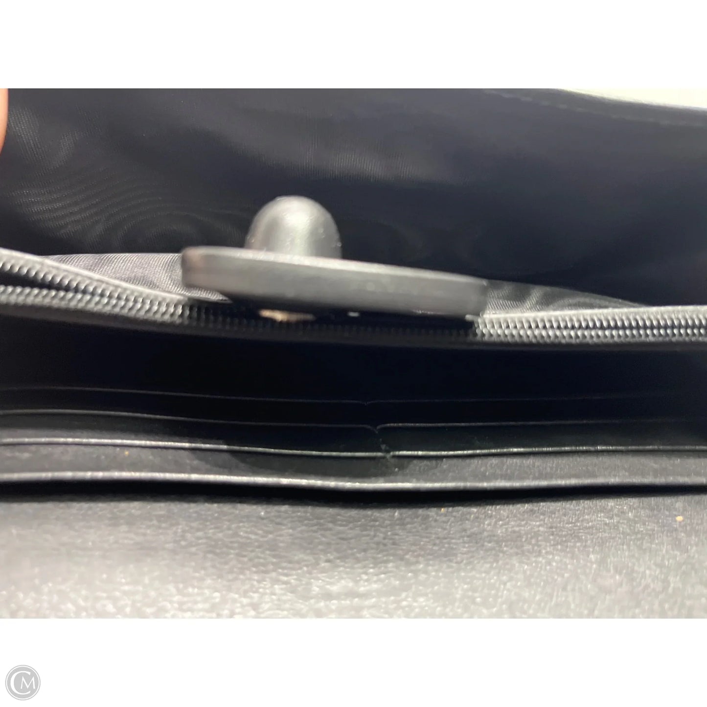 Wallet Luxury Designer By Gucci, Size: Medium