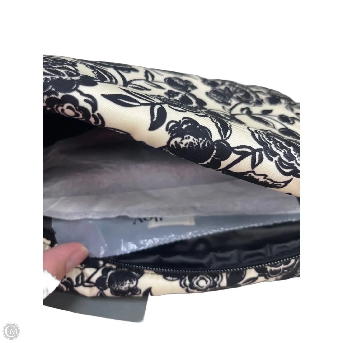 Makeup Bag By Vera Bradley, Size: Medium