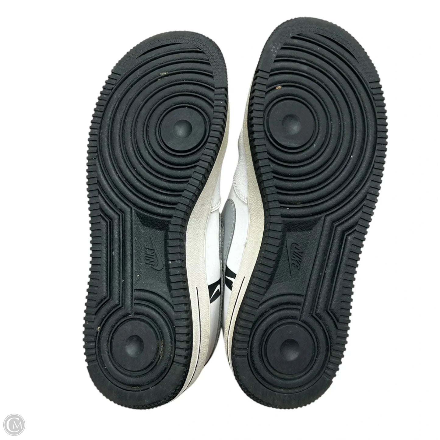 Shoes Sneakers By Nike In Black & White, Size: 7.5