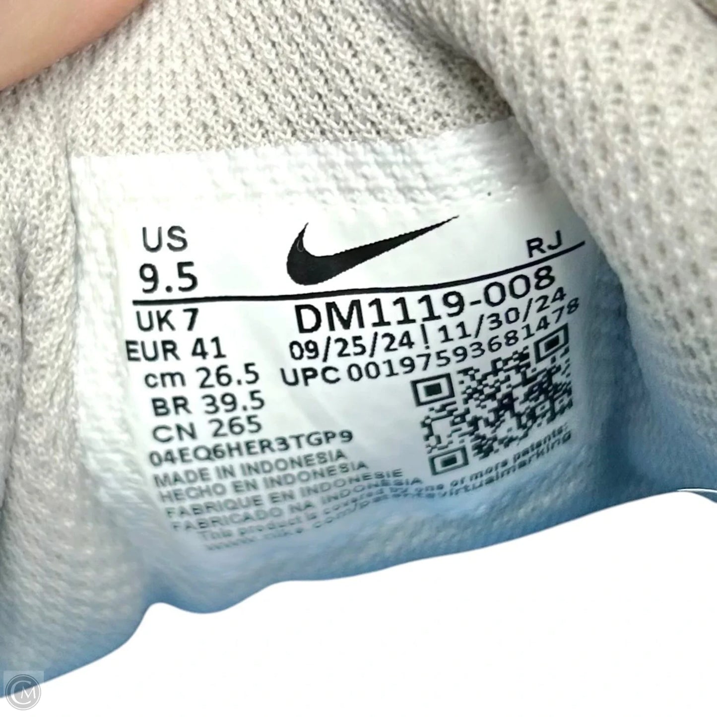 Shoes Athletic By Nike In Grey, Size: 9.5