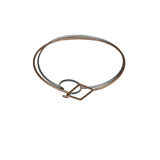 Bracelet Bangle By Clothes Mentor  Size: 02 Piece Set