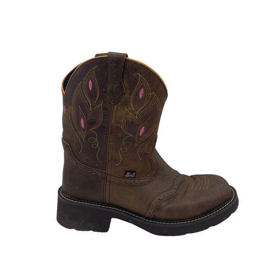 Boots Western By Justin  Size: 10