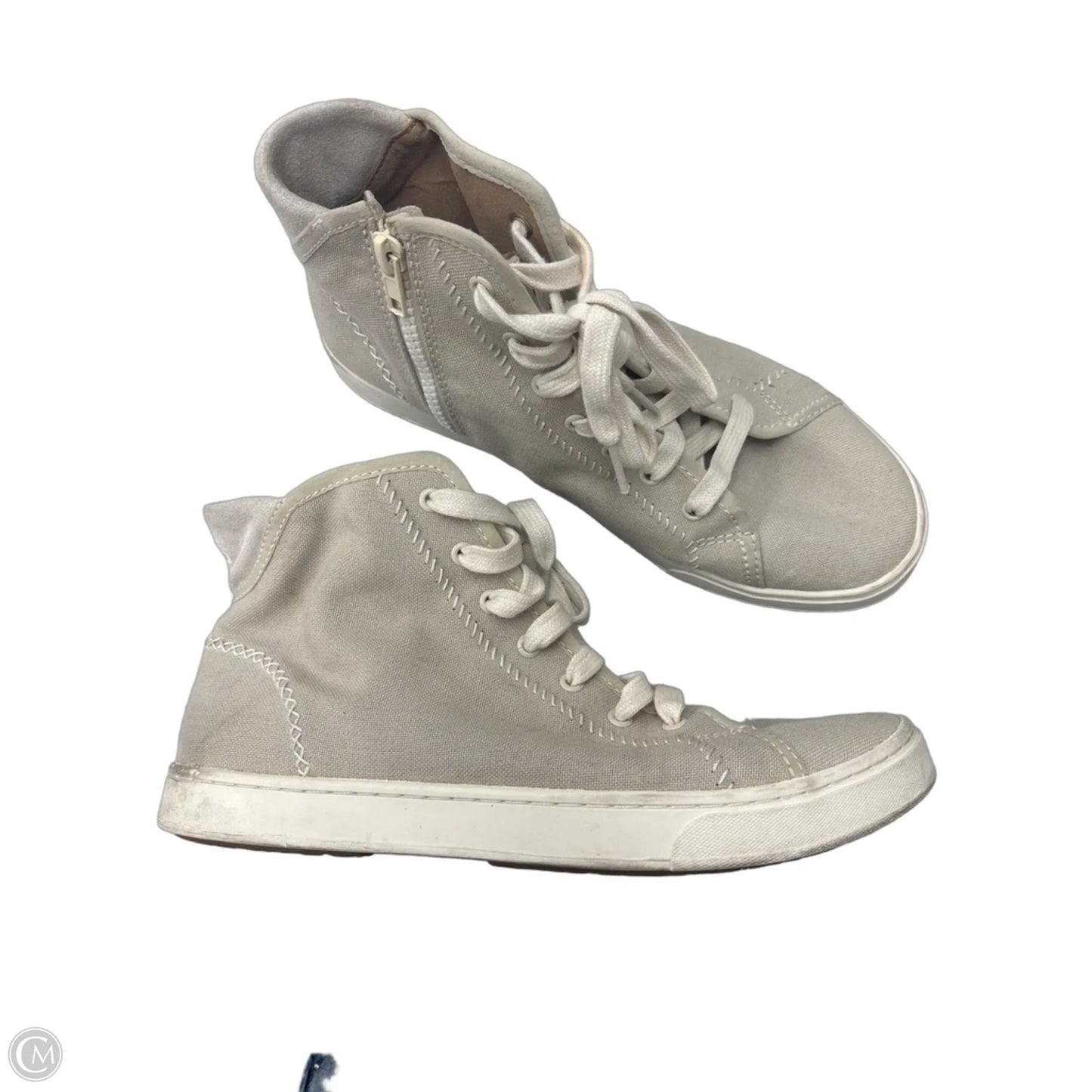 Shoes Sneakers By Olukai In Tan, Size: 9.5