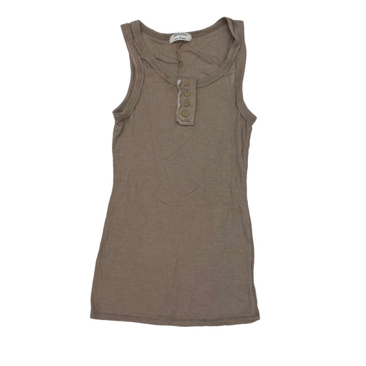 Top Sleeveless By Zenana Outfitters  Size: L