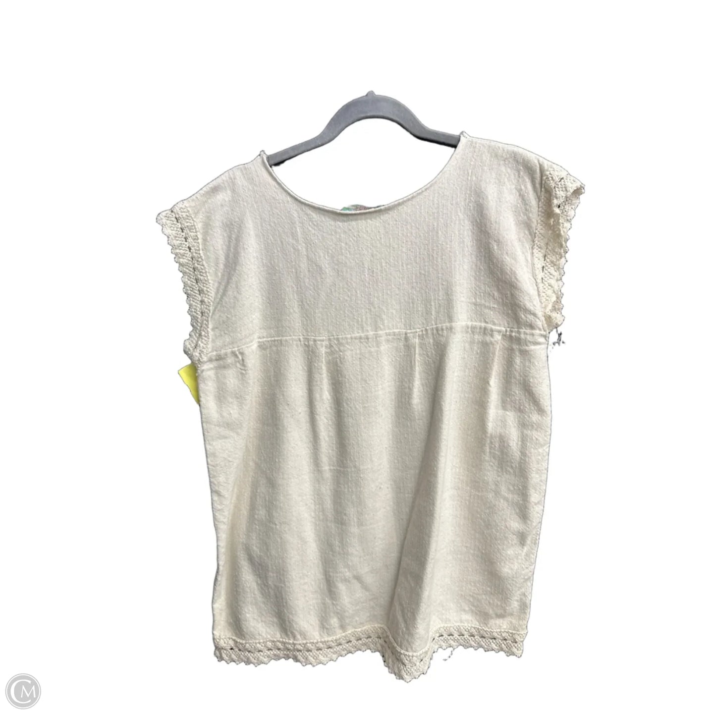 Top Short Sleeve By Clothes Mentor In Cream, Size: L