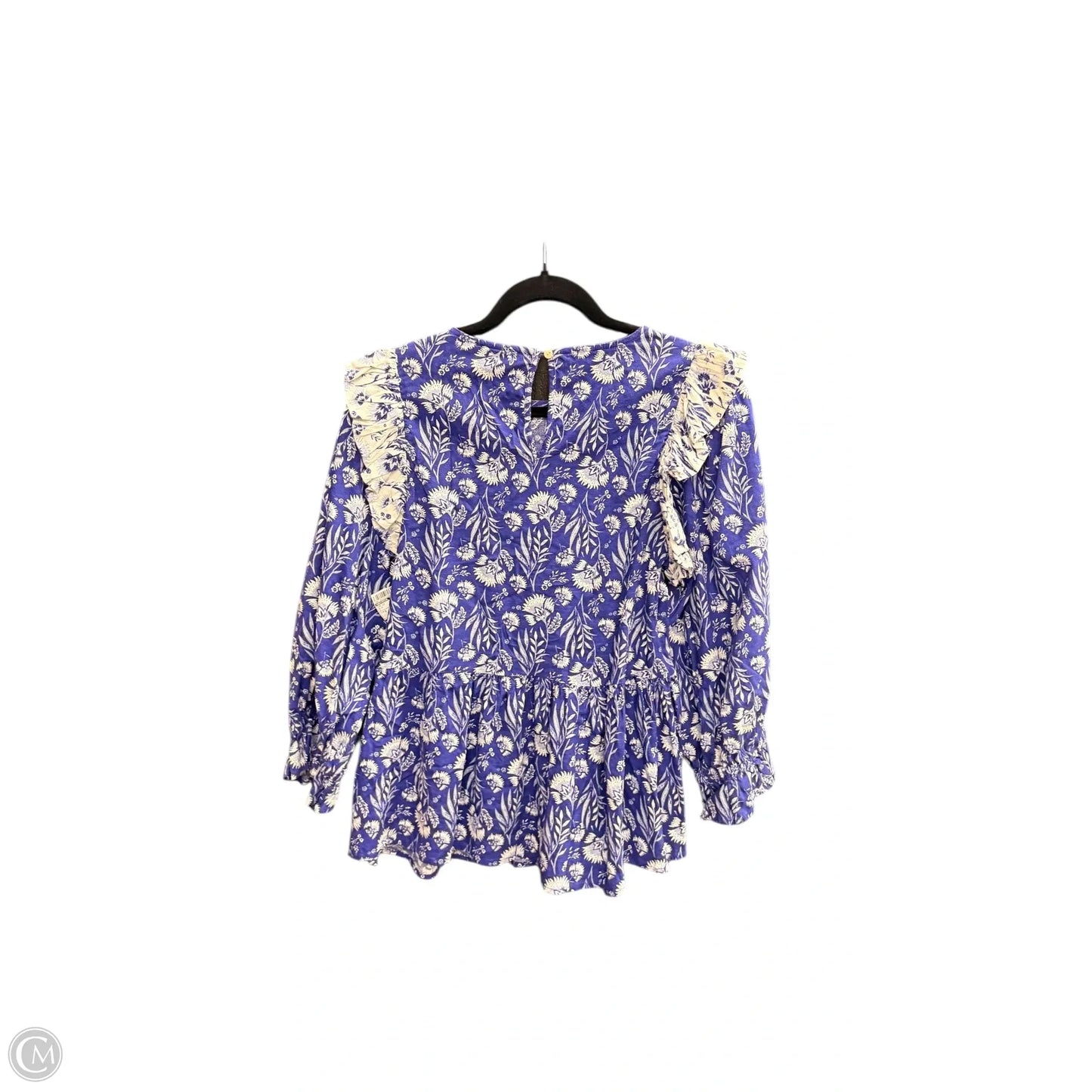 Top Long Sleeve By Universal Thread In Blue, Size: S