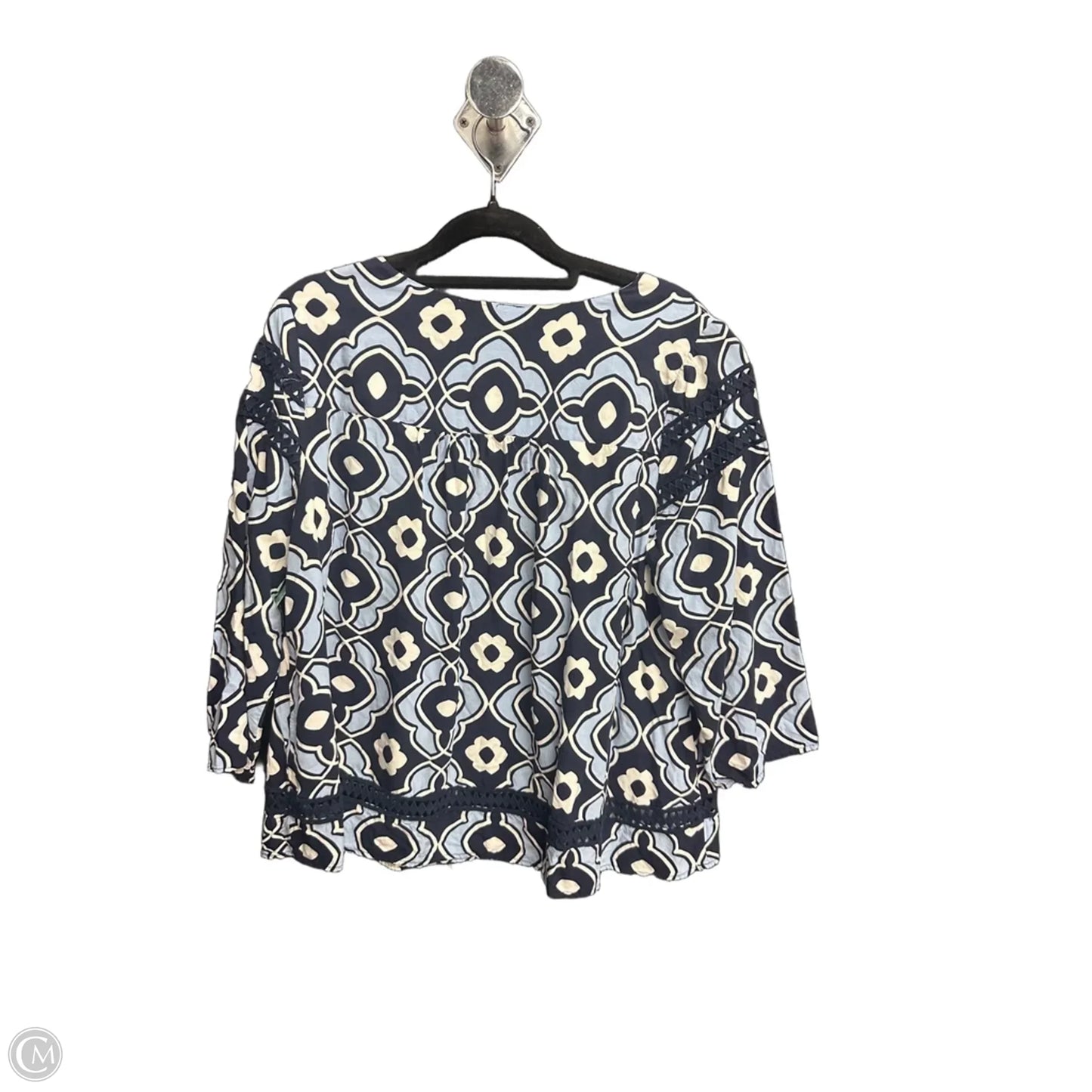 Top Short Sleeve By Crown And Ivy In Blue & White, Size: Mp