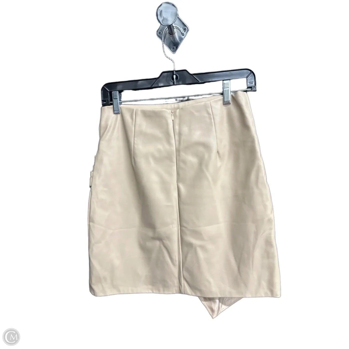 Skirt Mini & Short By Pink Lily In Beige, Size: M