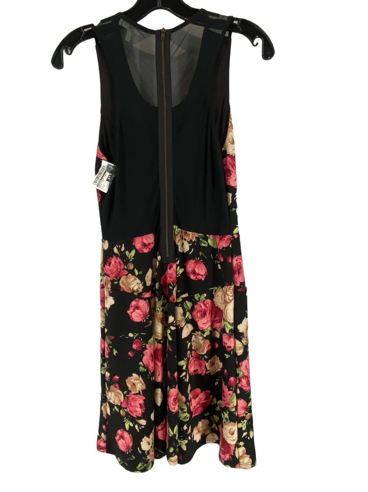 Dress Casual Short By Monteau Size: M