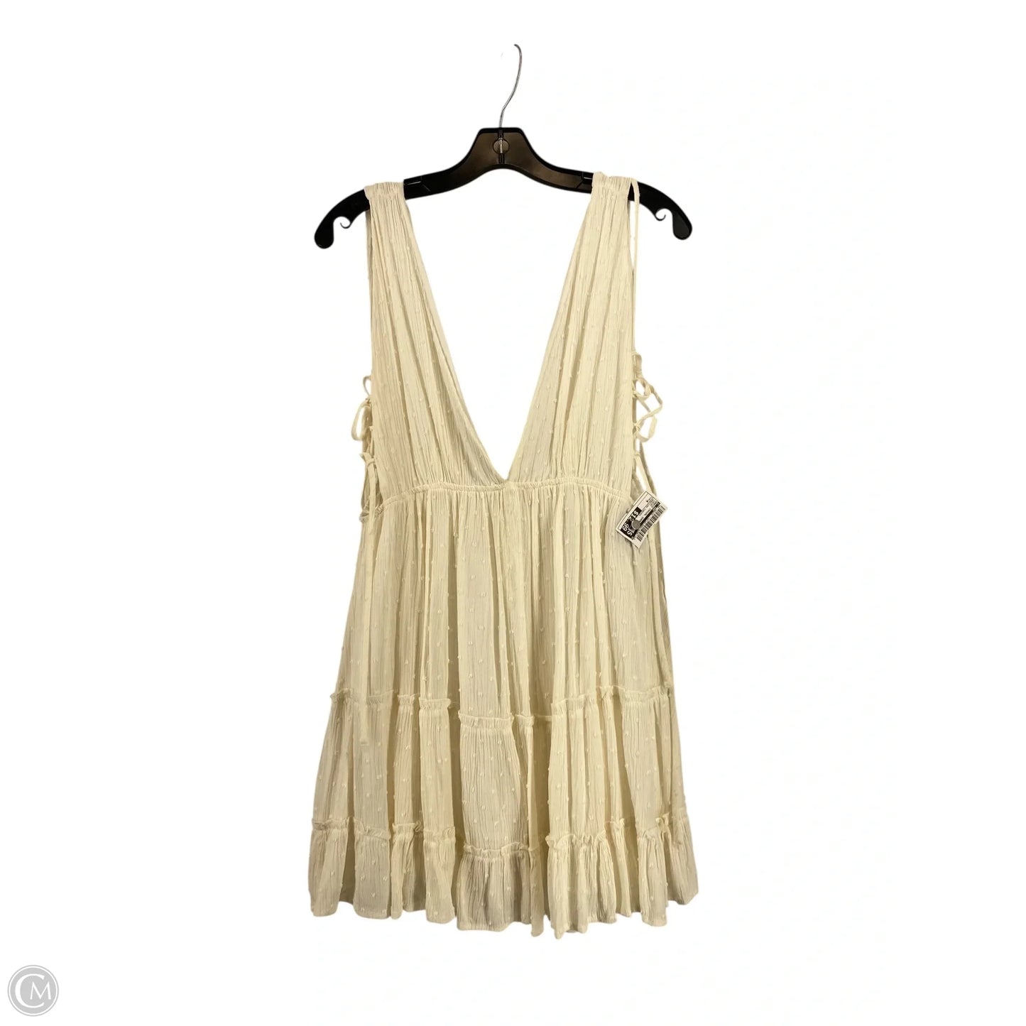 Dress Casual Short By Cmc In Cream, Size: M