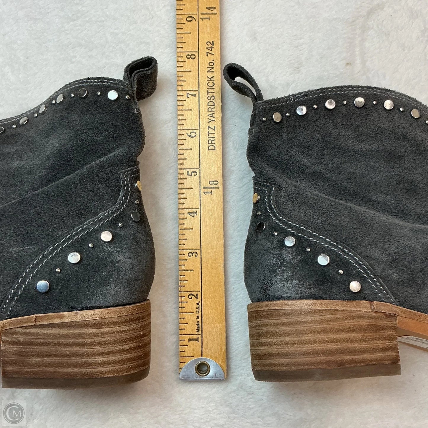 Boots Ankle Heels By Dolce Vita In Grey, Size: 6