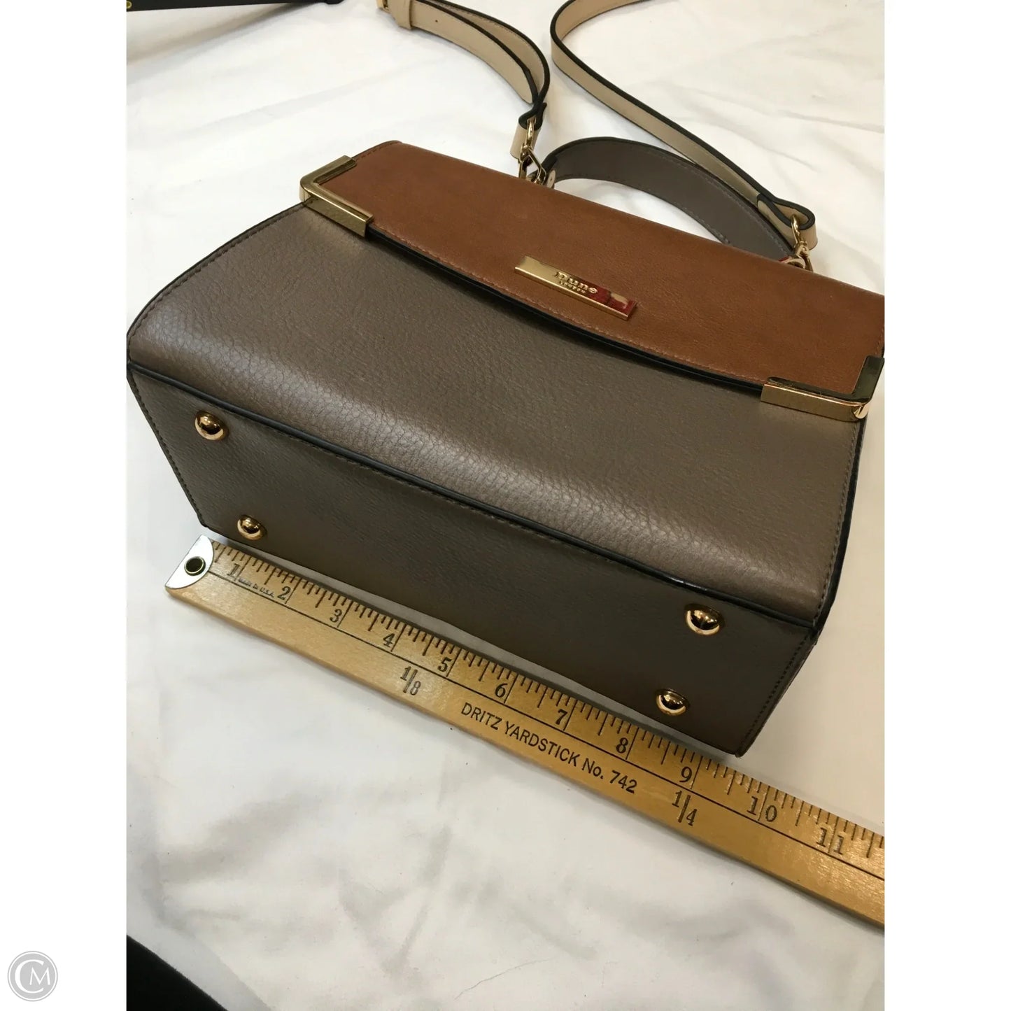 Handbag By Clothes Mentor, Size: Medium