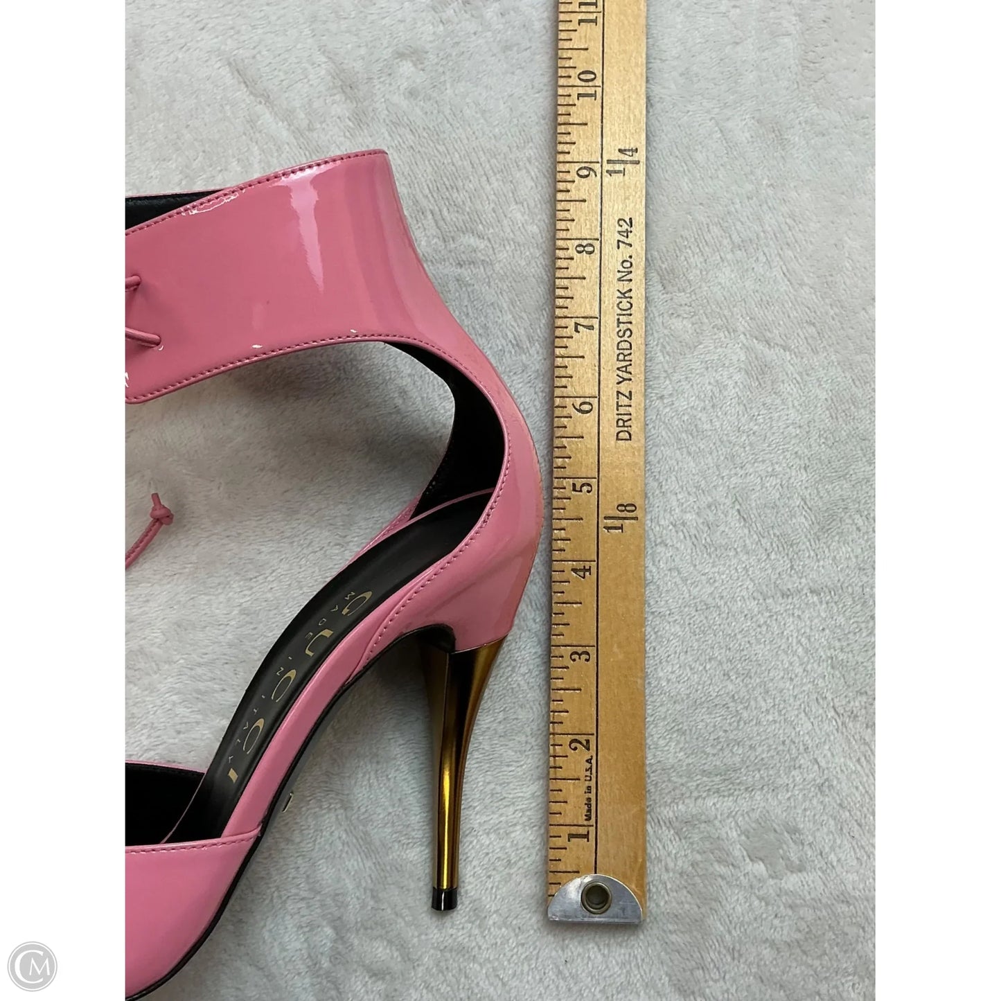 Shoes Luxury Designer By Gucci In Pink, Size: 8.5