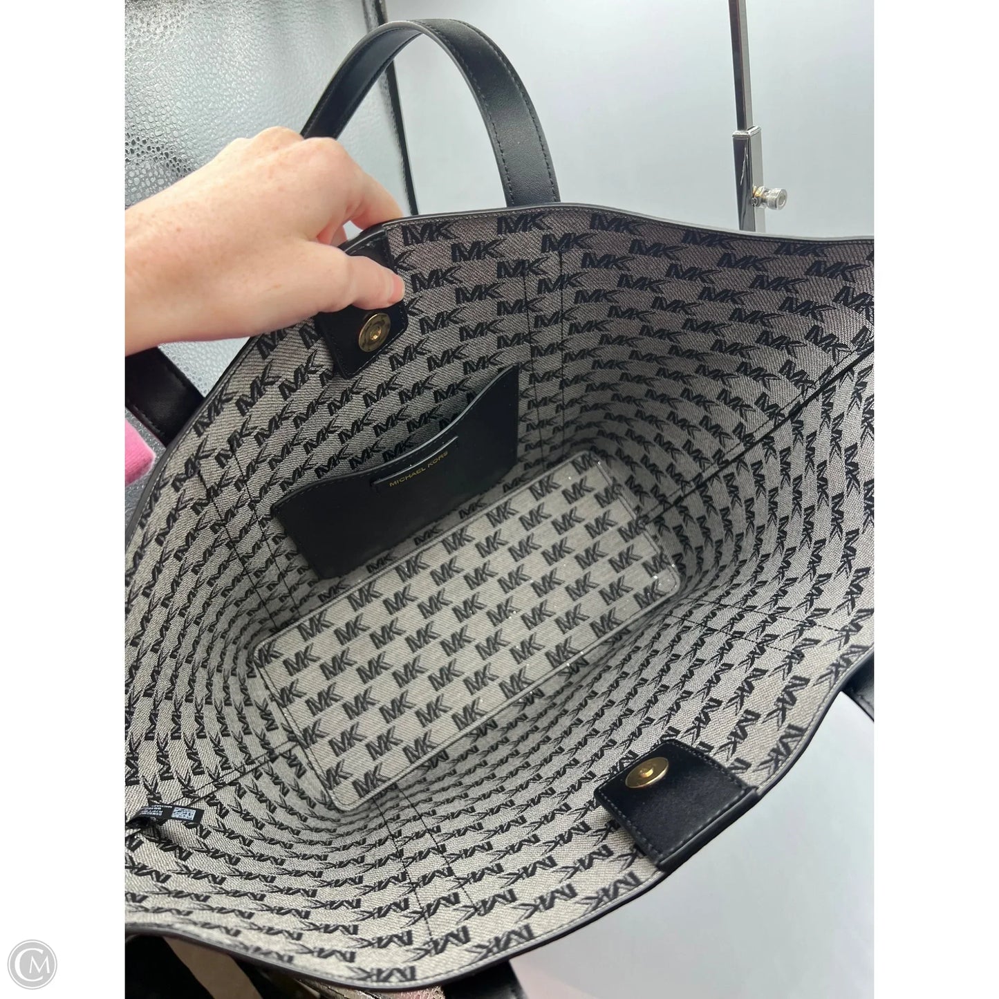 Handbag Designer By Michael Kors, Size: Large