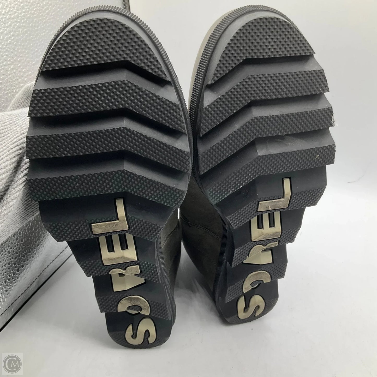 Boots Ankle Heels By Sorel In Grey, Size: 10.5