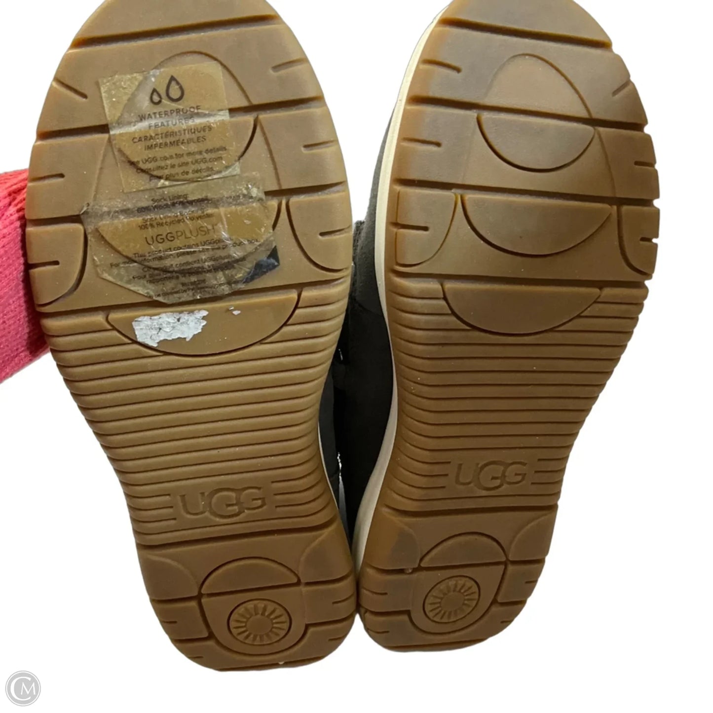 Shoes Designer By Ugg In Grey, Size: 7