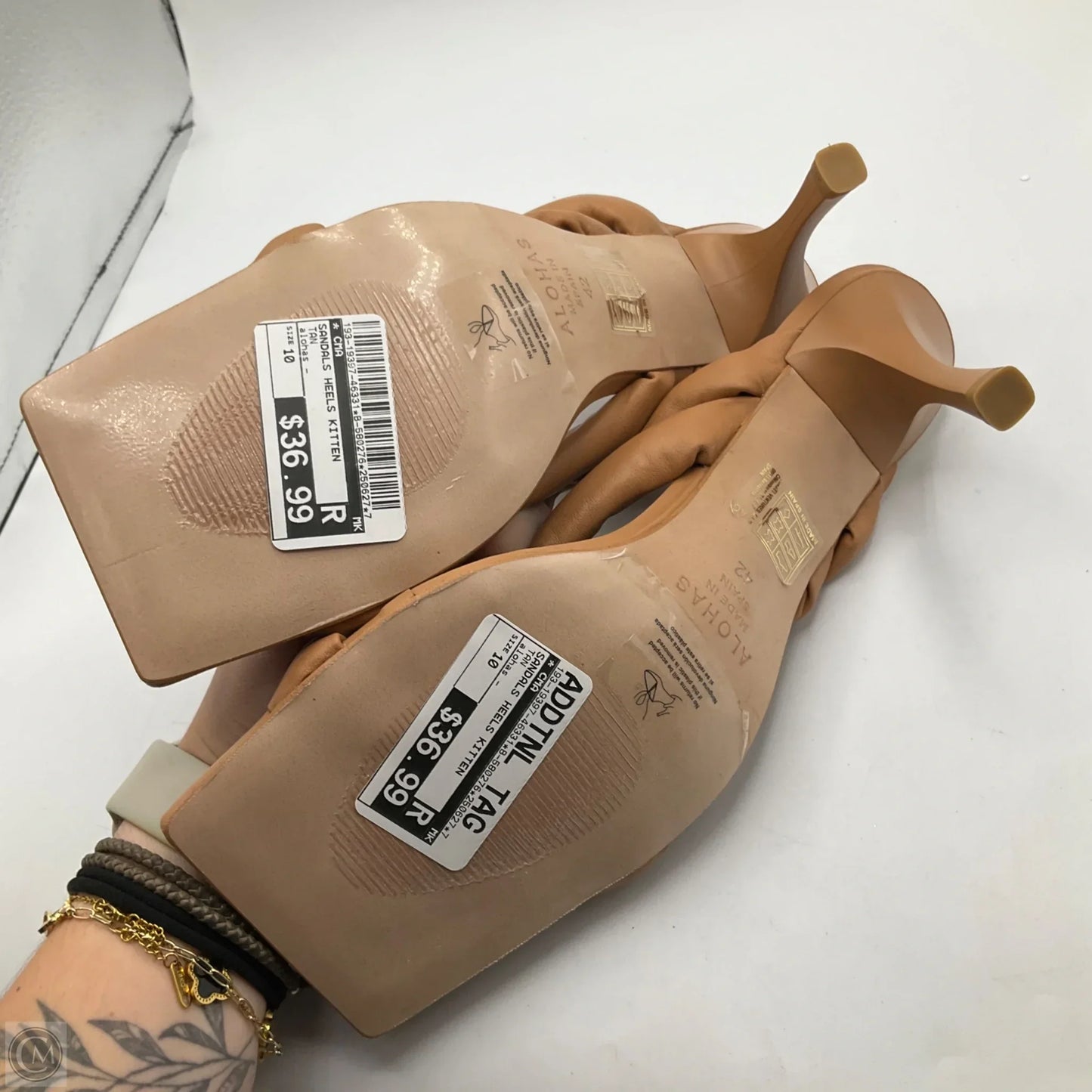 Sandals Heels Kitten By Cma In Tan, Size: 10