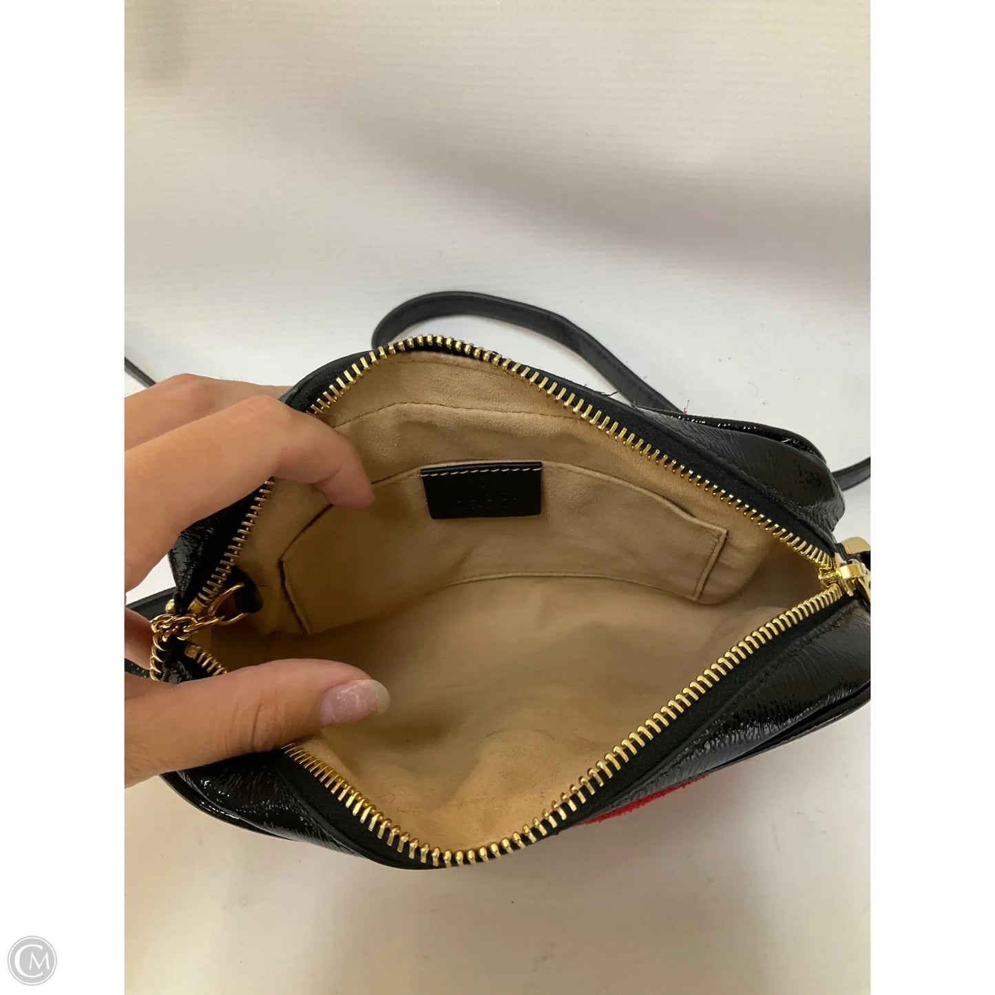 Crossbody Luxury Designer By Gucci, Size: Small