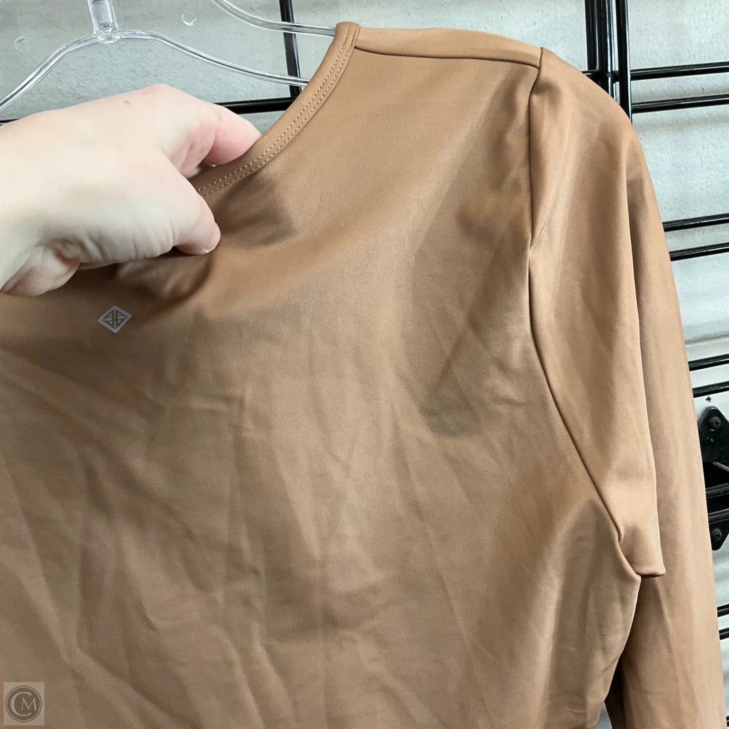 Athletic Top Long Sleeve Collar By Antonio Melani In Beige, Size: L