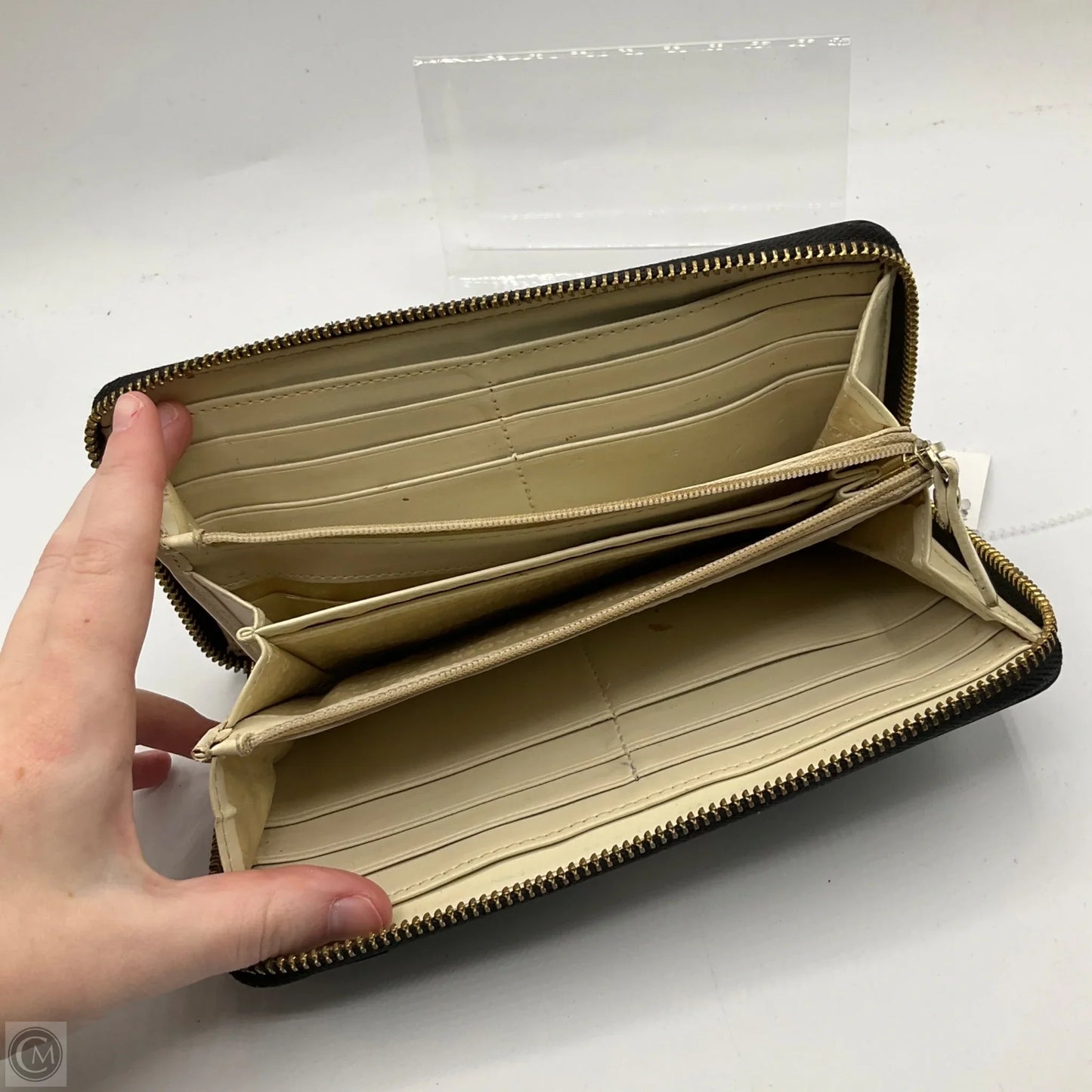 Wallet Designer By Kate Spade, Size: Medium