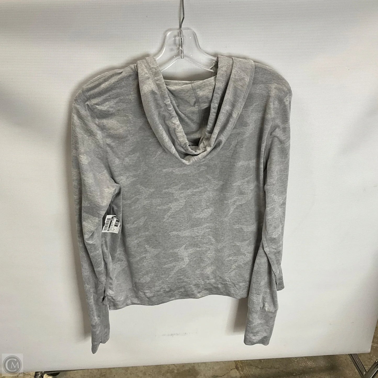 Athletic Sweatshirt Hoodie By Vuori In Camouflage Print, Size: M