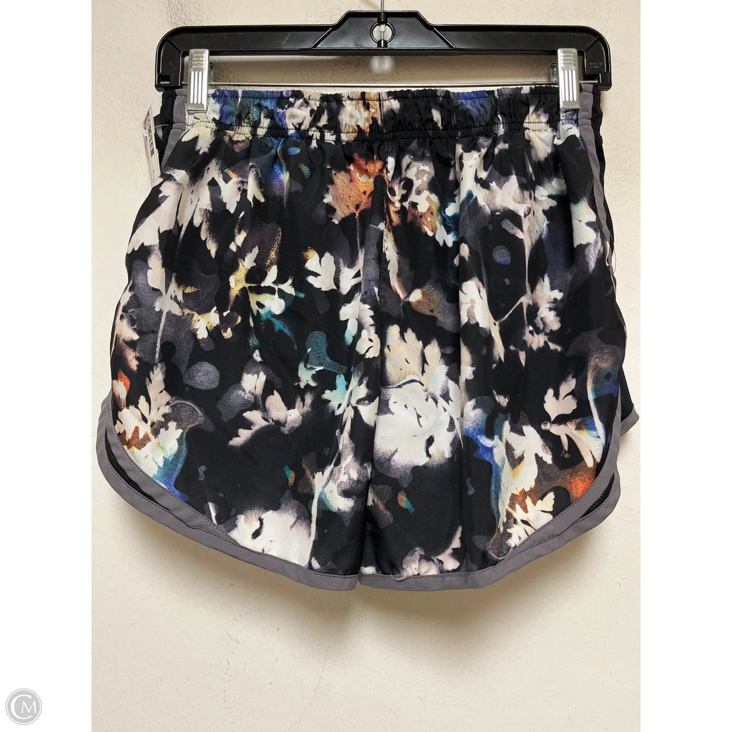 Athletic Shorts By Nike Apparel In Multi-colored, Size: M