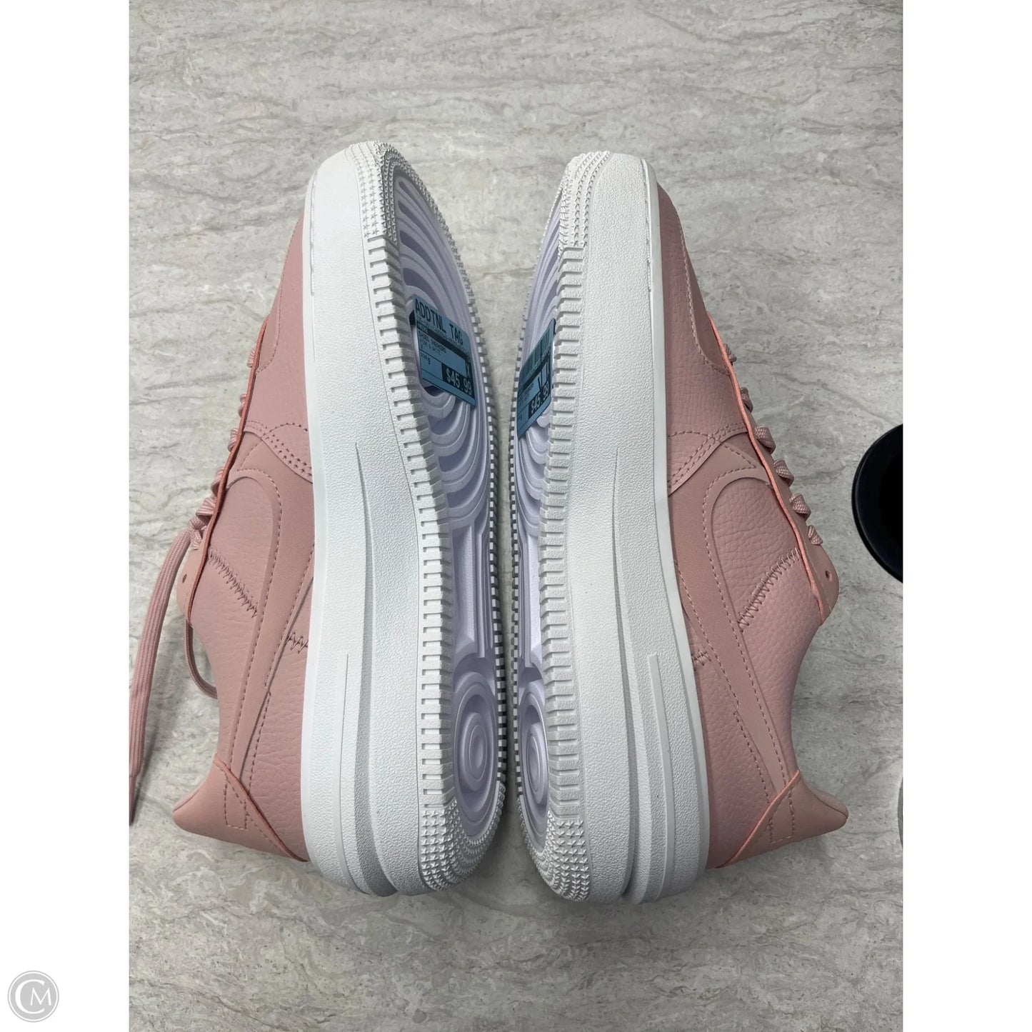 Shoes Sneakers By Nike In Pink & White, Size: 9