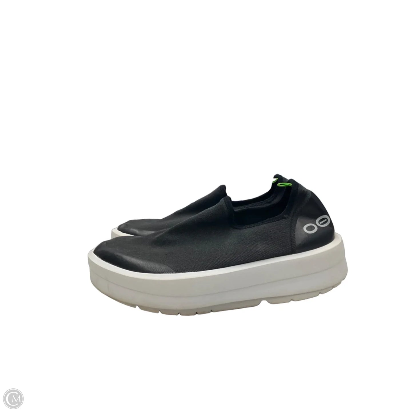 Shoes Flats By Oofos In Black & White, Size: 9