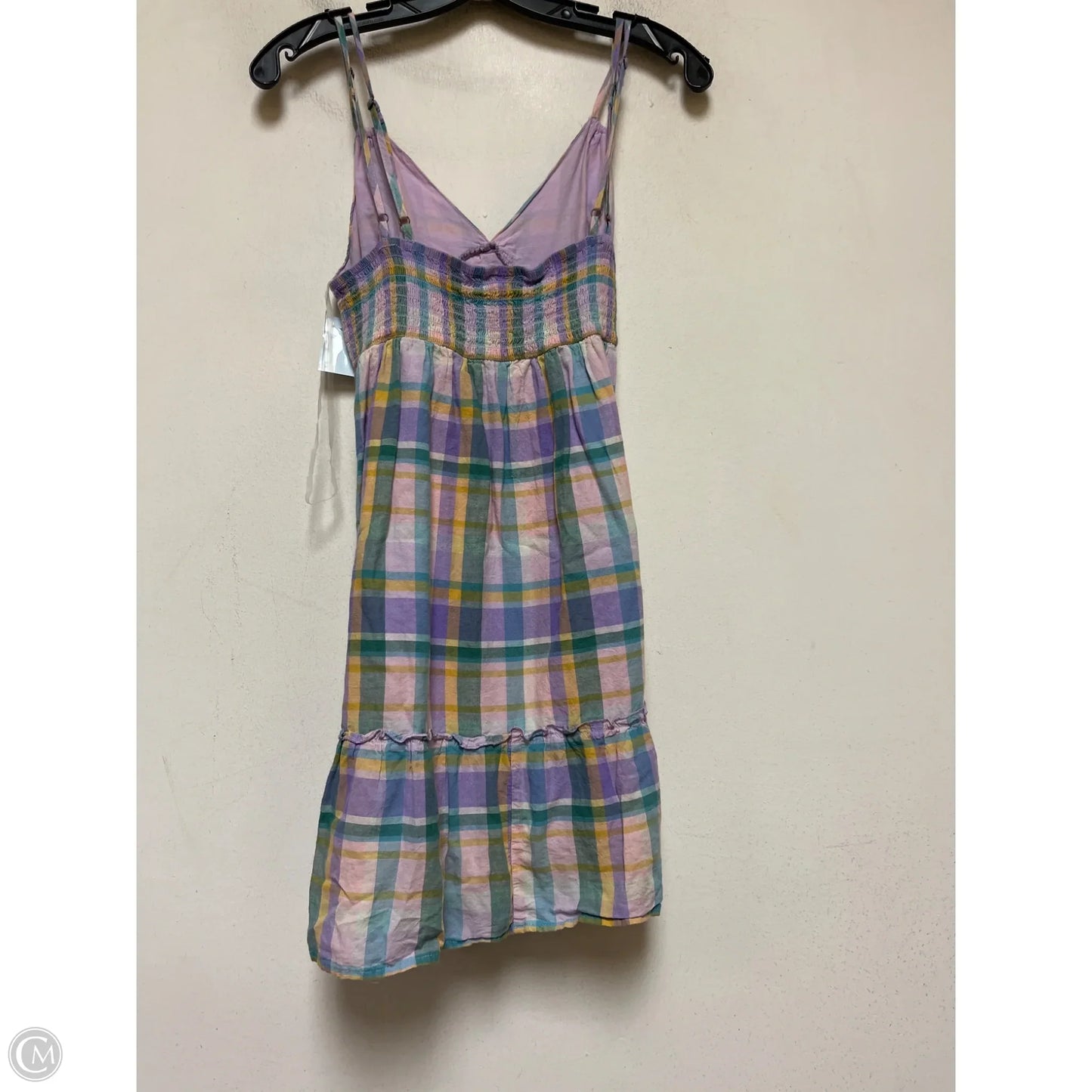 Dress Casual Short By Wild Fable In Plaid Pattern, Size: M