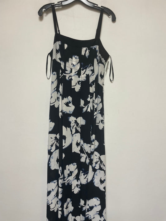 Dress Casual Maxi By White House Black Market  Size: S