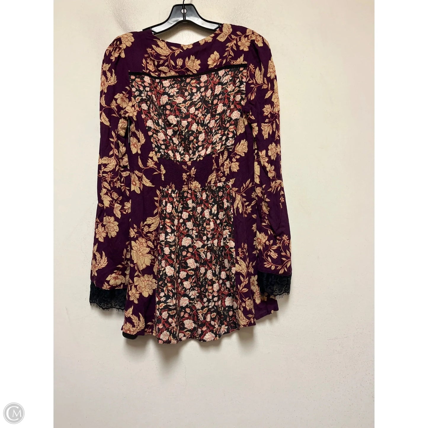 Dress Casual Short By Free People In Cream & Purple, Size: Xs