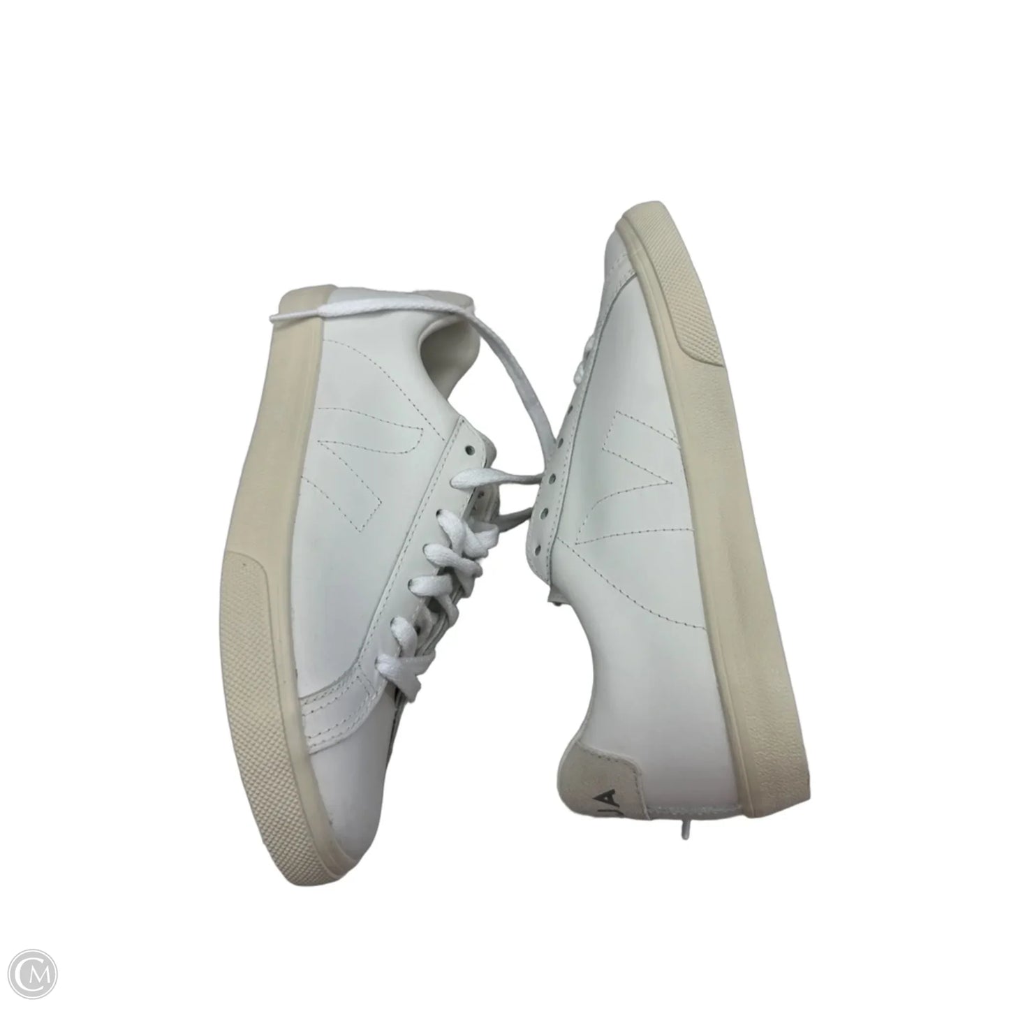 Shoes Sneakers By Veja In White, Size: 7