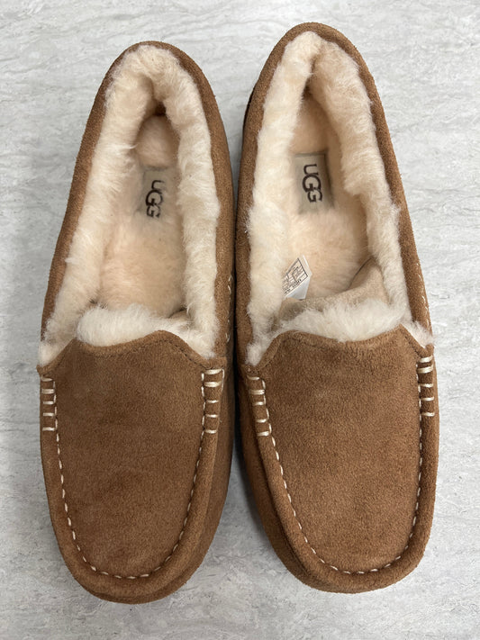 Slippers By Ugg  Size: 6