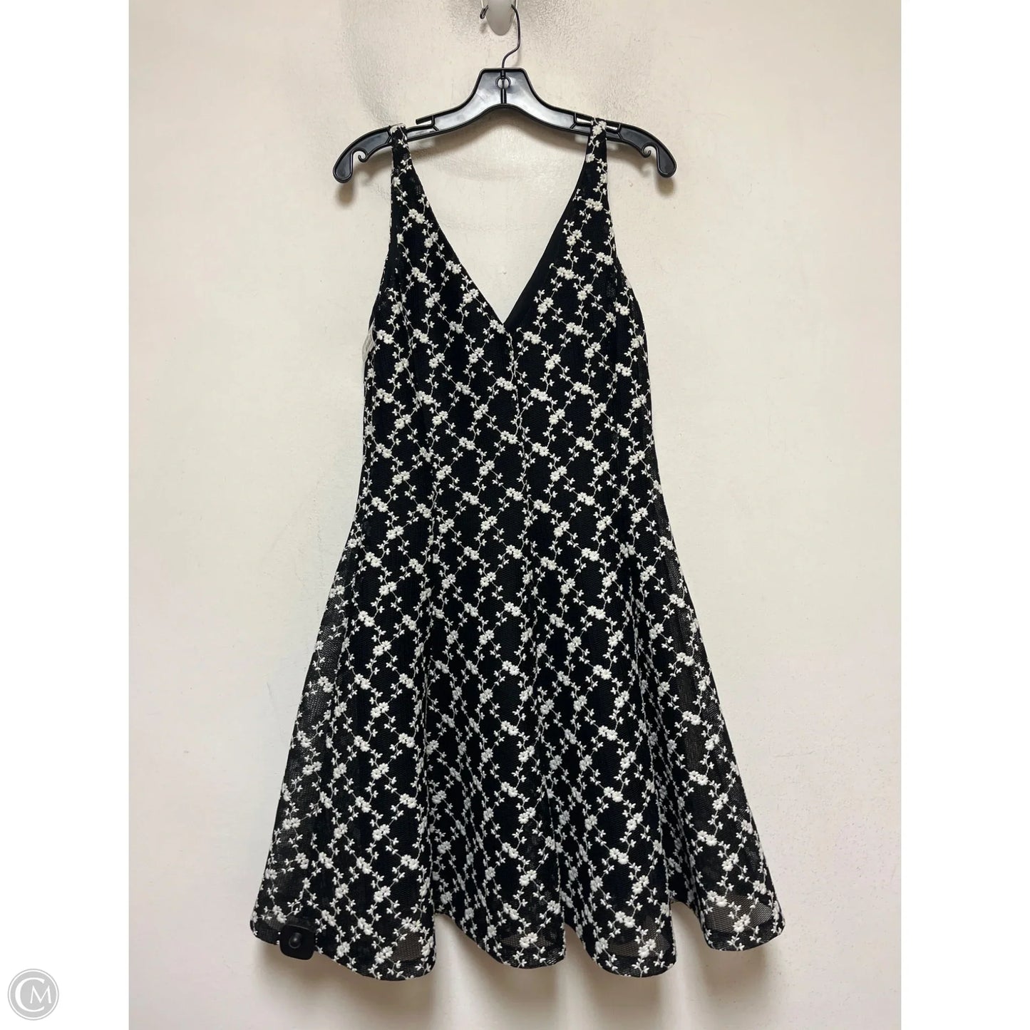 Dress Casual Short By Lauren By Ralph Lauren In Black & White, Size: M