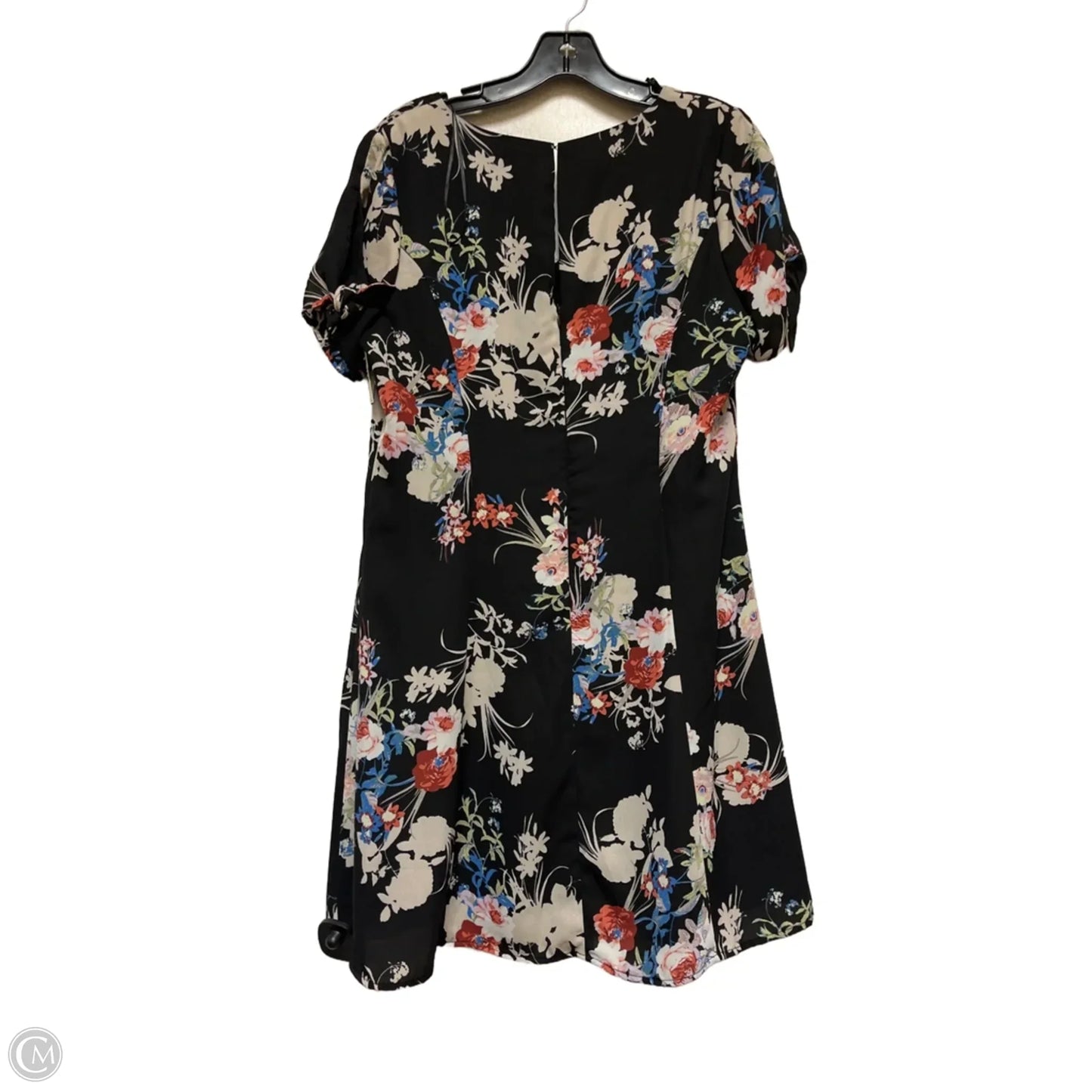 Dress Casual Short By Skies Are Blue In Black, Size: M