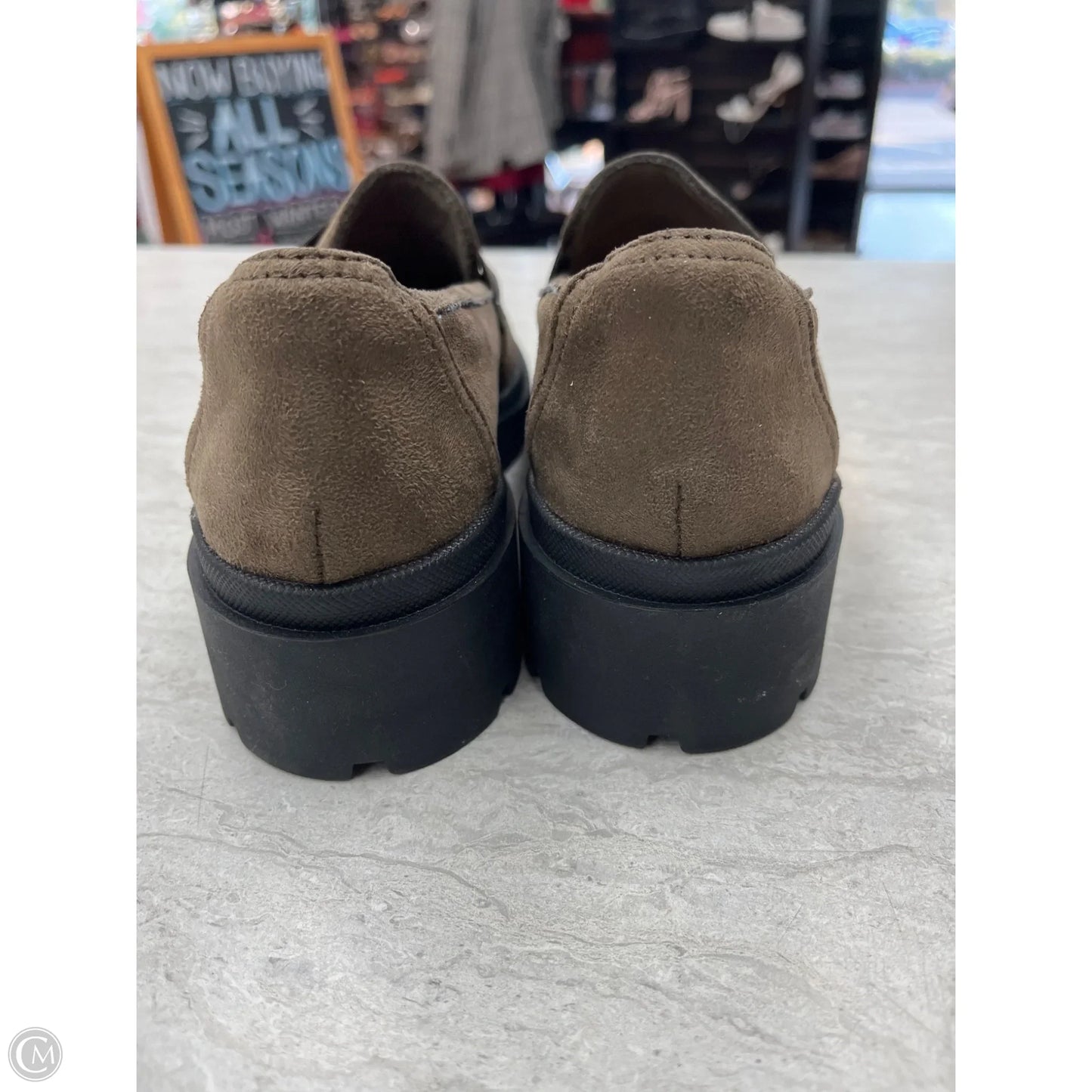 Shoes Flats By Clarks In Green, Size: 6.5