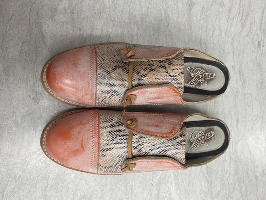 Shoes Flats Mule & Slide By Freebird  Size: 9