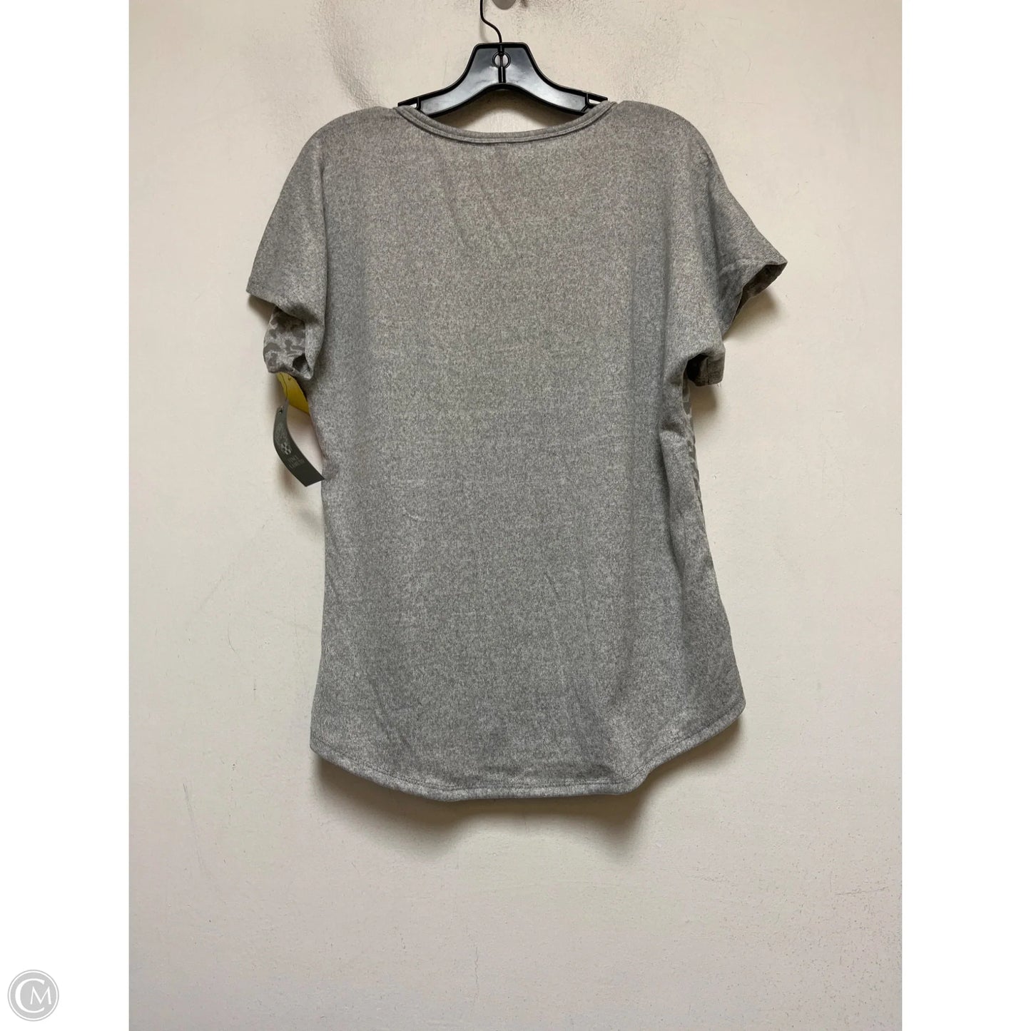 Top Short Sleeve Basic By Vince Camuto In Animal Print, Size: L