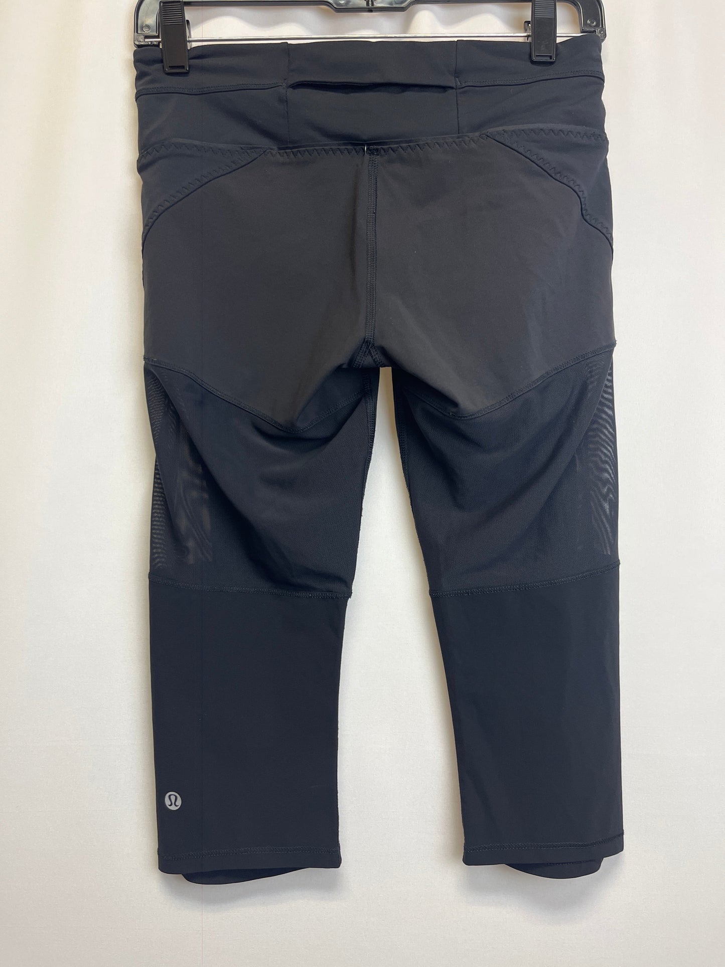 Athletic Leggings Capris By Lululemon Size: 6