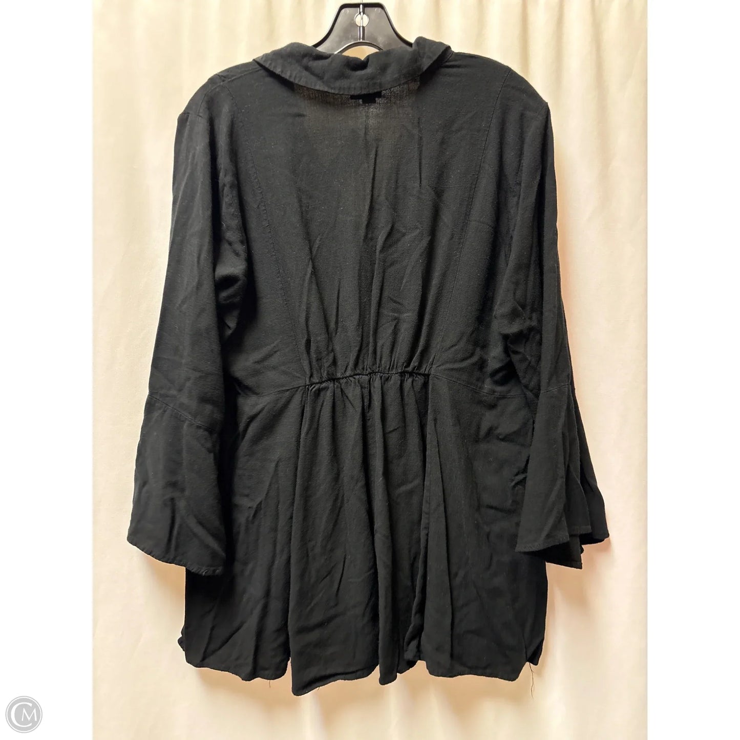 Top Long Sleeve By Torrid In Black, Size: 1x