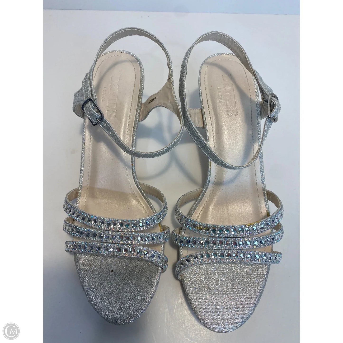 Shoes Heels Kitten By Clothes Mentor In Silver, Size: 8