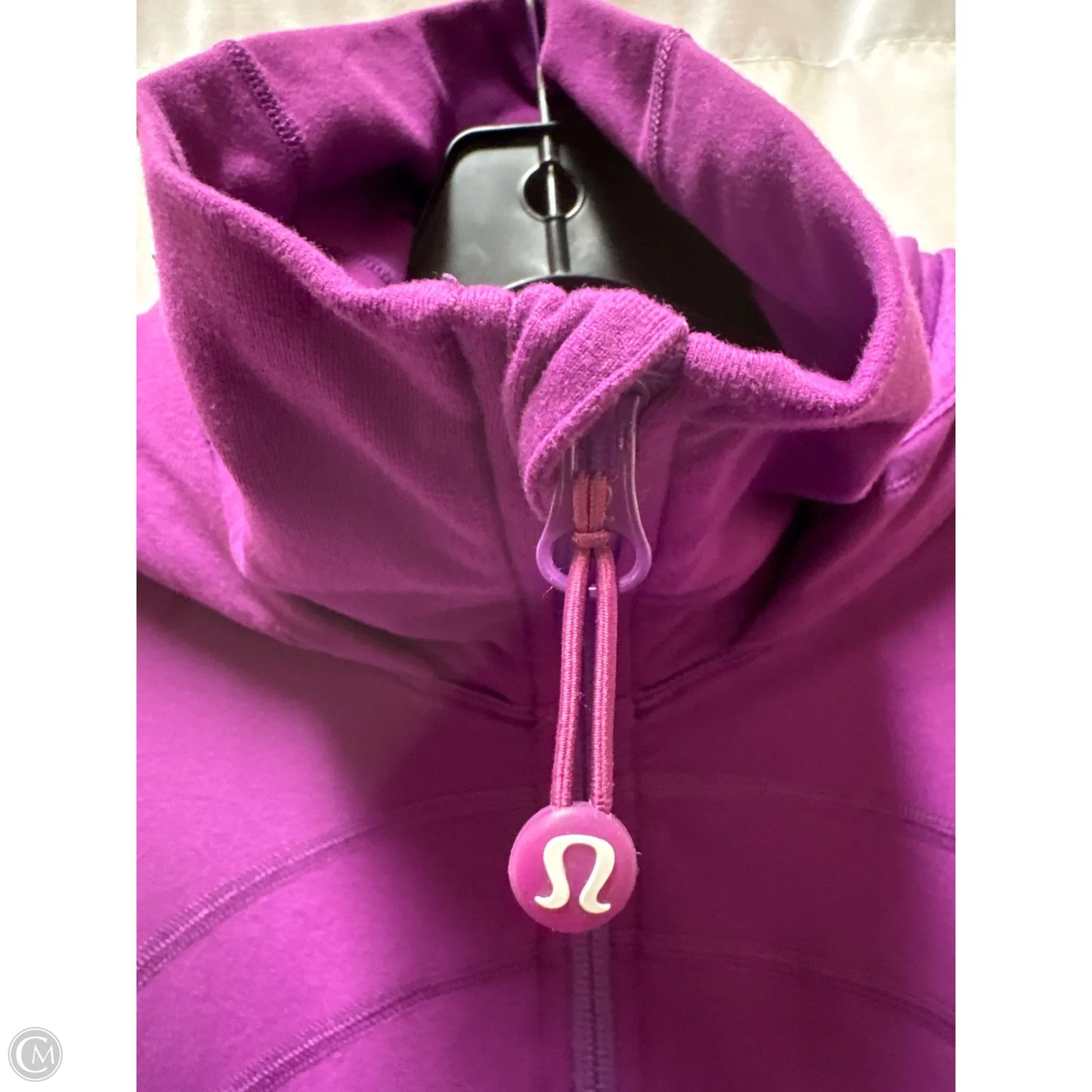 Athletic Top Long Sleeve Collar By Lululemon In Purple, Size: M